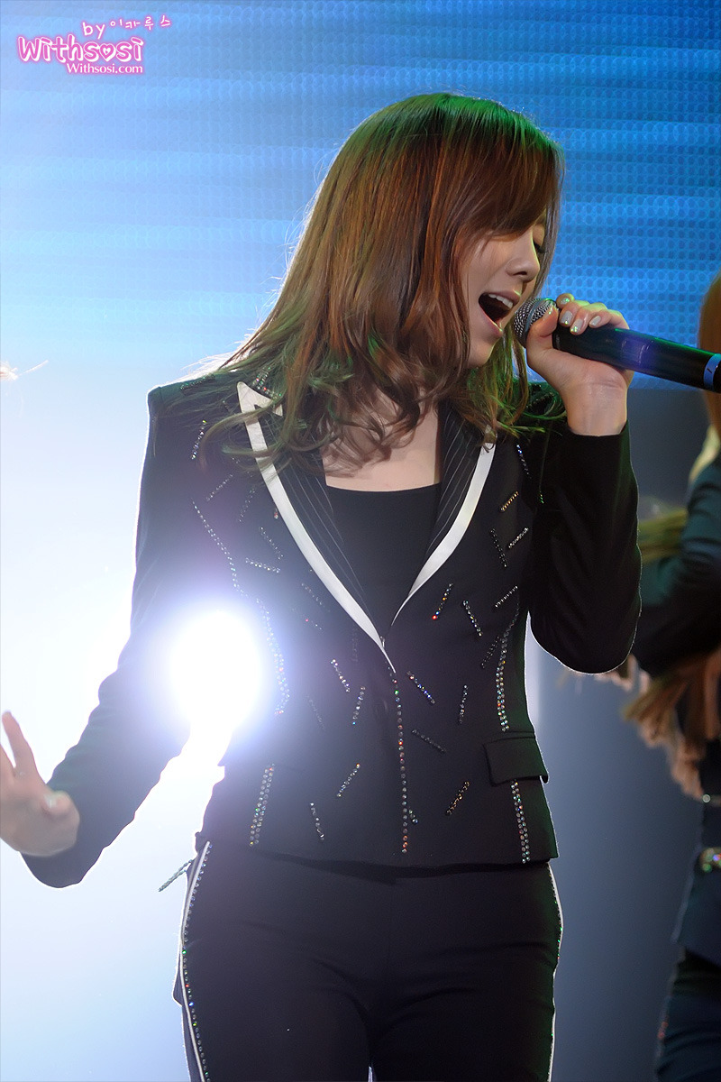[PIC][21-10-2012]SNSD biểu diễn tại "GS&Concert" vào tối nay - Page 4 141FA33B50854ACB085FF0