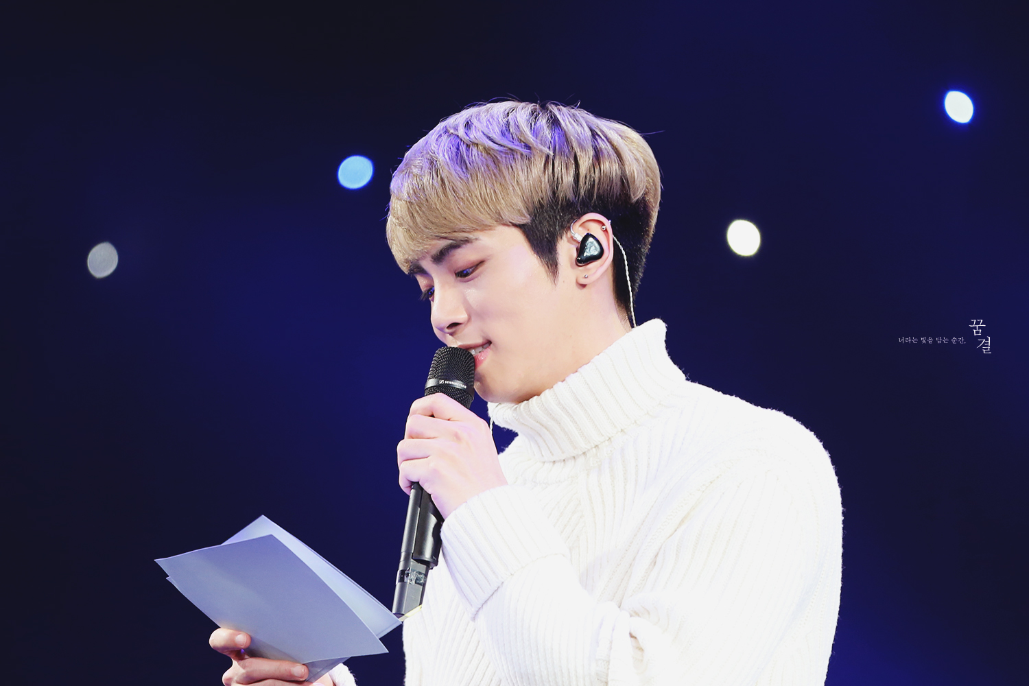 151208 Jonghyun @ MBC Harmony Live Concert 21047B4456671A2C0EA420