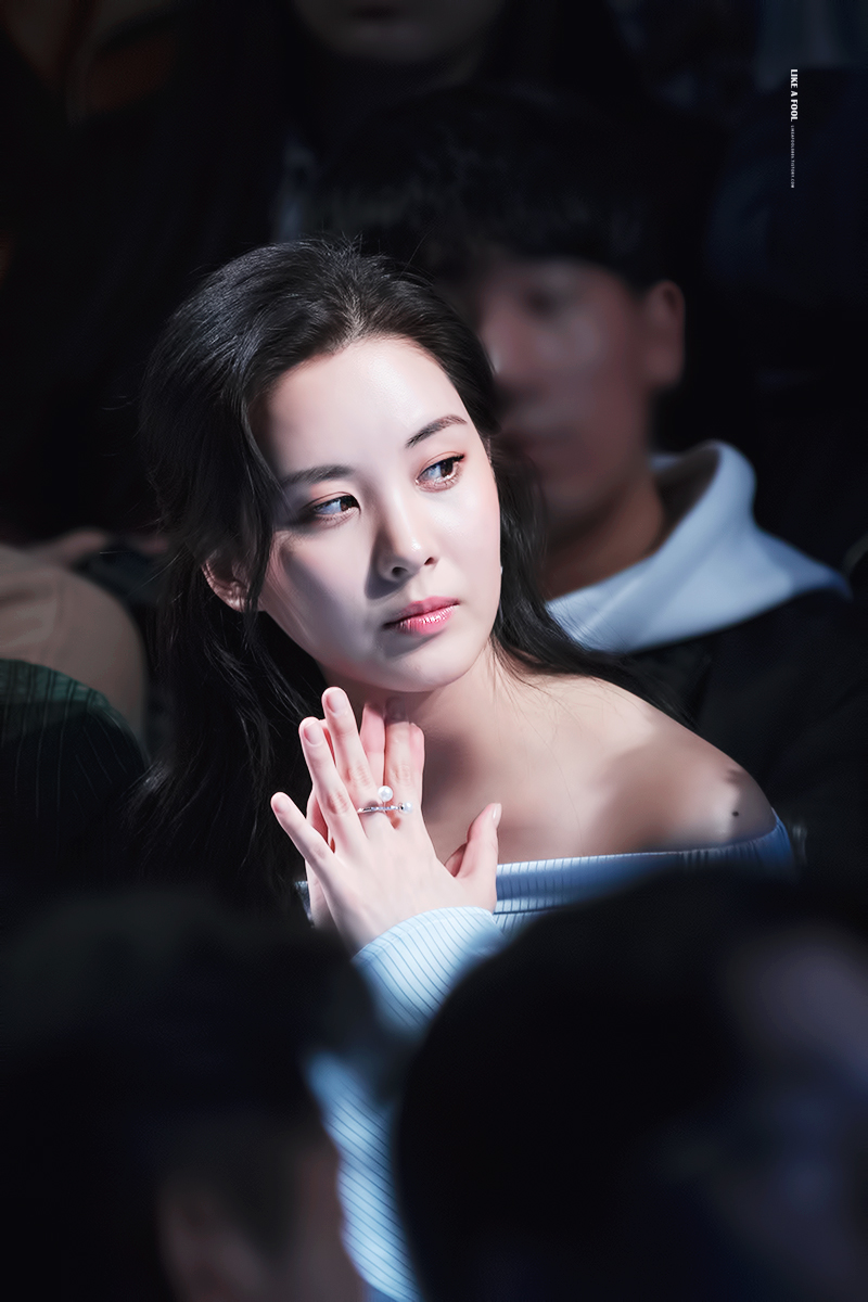 [PIC][29-03-2017]SeoHyun tham dự sự kiện ra mắt BST Thu - Đông của thương hiệu "THE STUDIO K" trong khuôn khổ "2017 S/S HERA Seoul Fashion Week" vào tối nay 265E045058DBBEC6313665