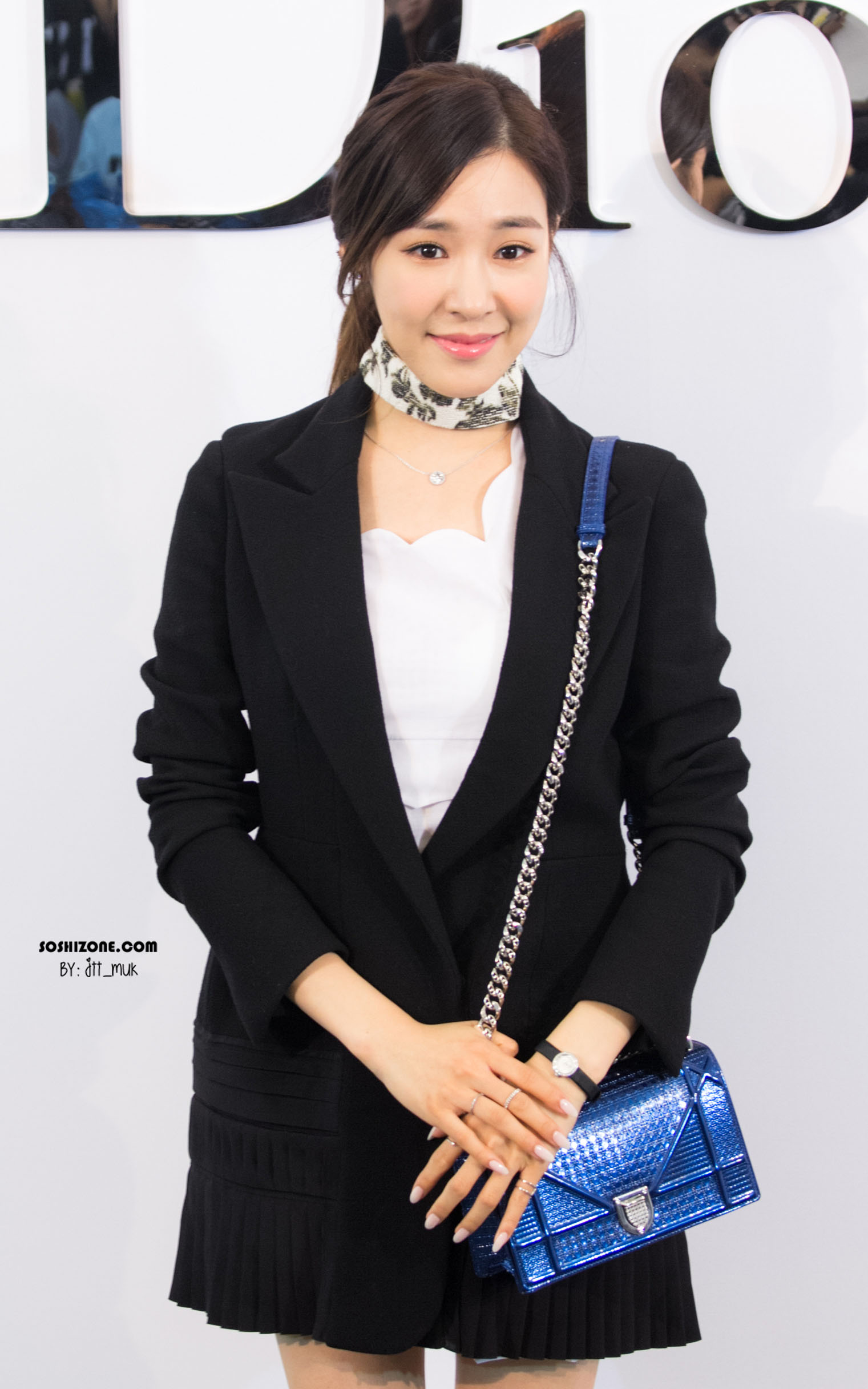 [PIC][17-02-2016]Tiffany khởi hành đi Thái Lan để tham dự sự kiện khai trương chi nhánh của thương hiệu "Christian Dior" vào hôm nay - Page 14 220867395728D3360E018B